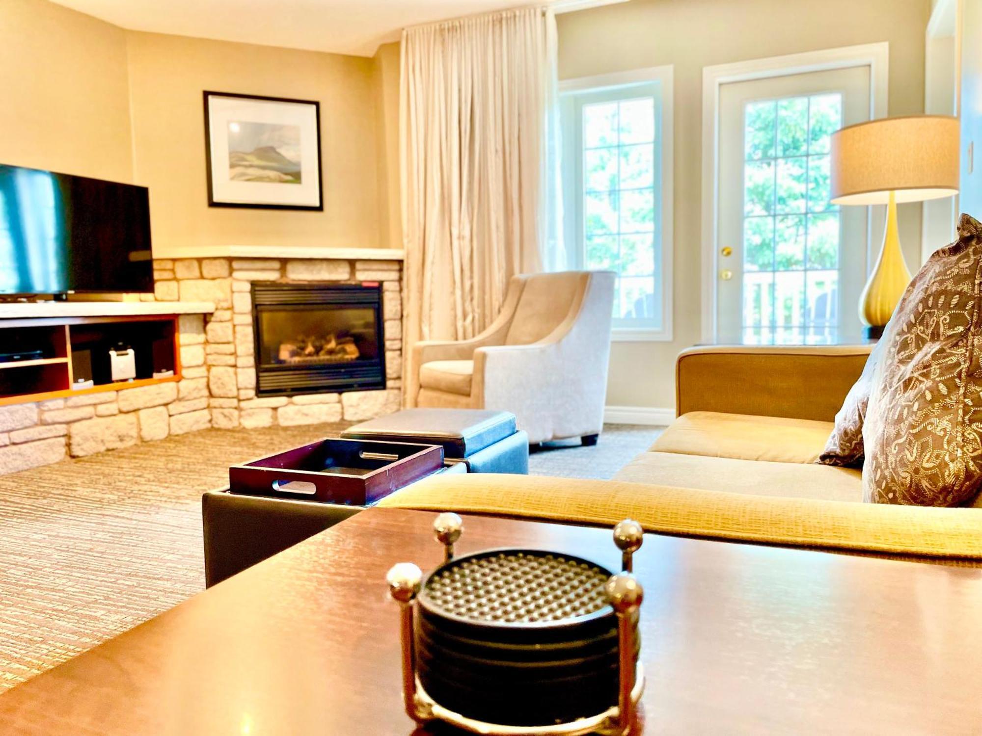 Hillside Haven: Carriage Club Resort Retreat Edgar Εξωτερικό φωτογραφία