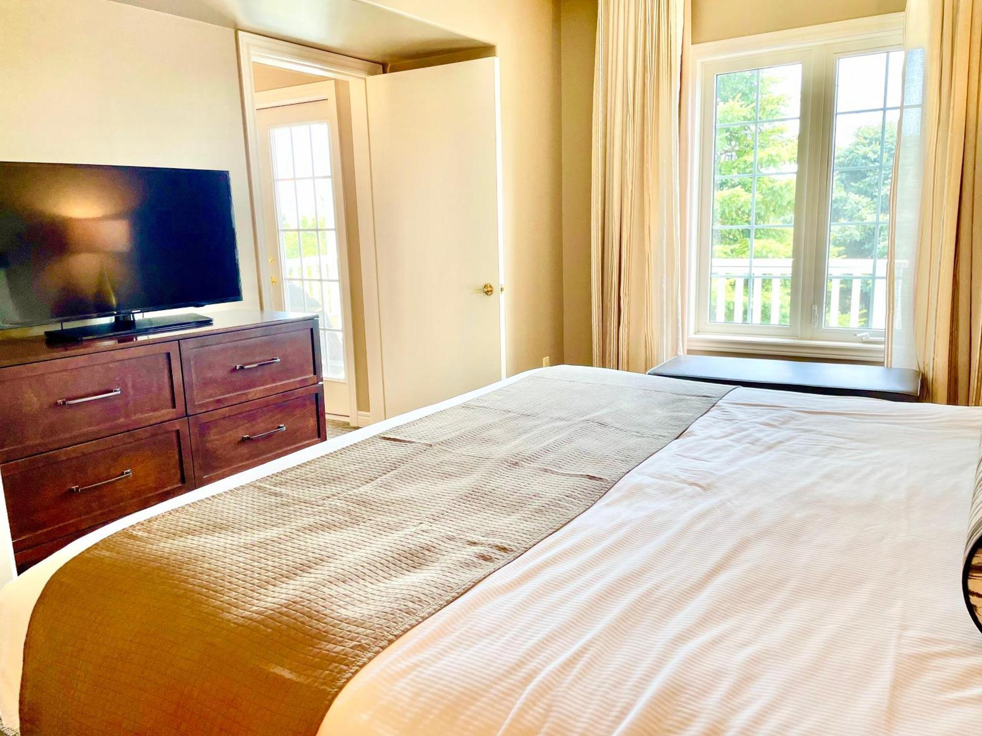 Hillside Haven: Carriage Club Resort Retreat Edgar Εξωτερικό φωτογραφία